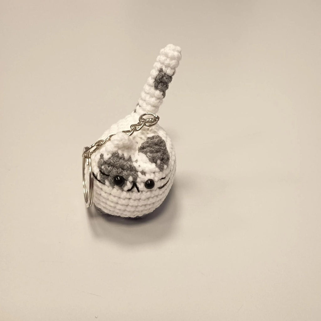 Crochet Mini Cat Keychain, Crochet Cat Stuffed Animal, Cute Gift for Cat Lovers 683933